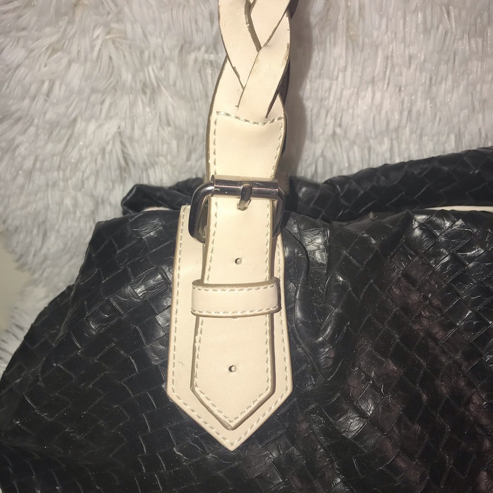 Purse - Picture 3 of 8